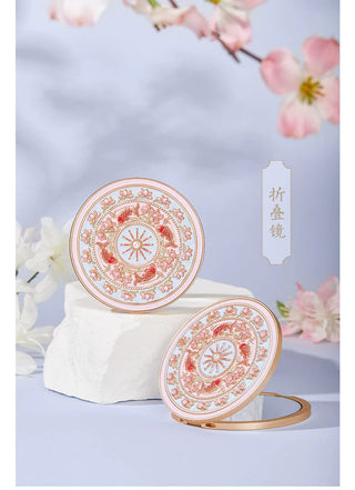 The Palace Museum: Foldable Compact Mirror