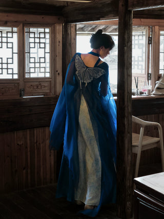 Modern Han-Style: Embroidered Sheer Wide Sleeve Overlay and Dress Set (Large Size) - Qing Shan Xing