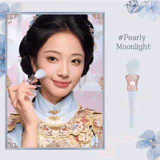 Flower knows: Butterfly cloud collar - Angel powder brush